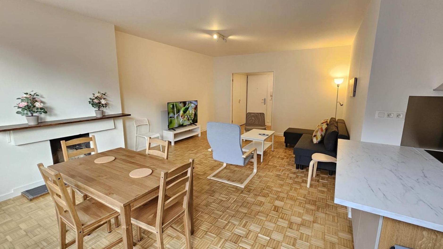 Apartment Chez Esmara Et Philippe Brussels Bilik gambar