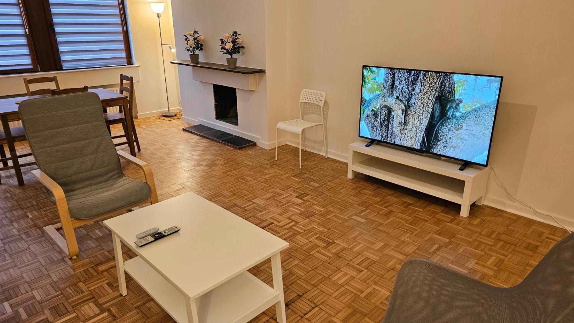 Apartment Chez Esmara Et Philippe Brussels Bilik gambar